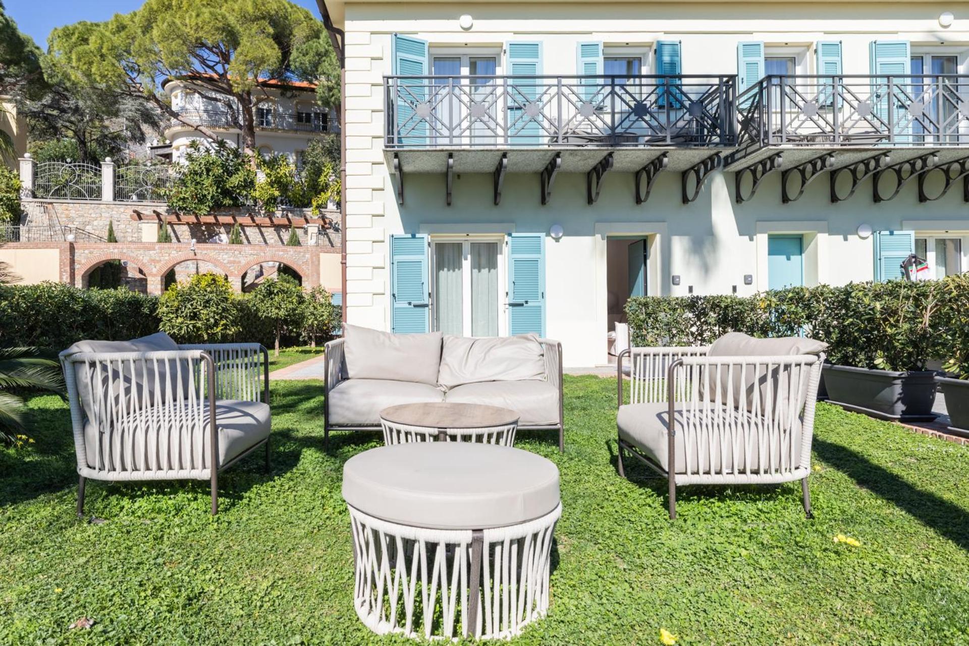 Alaxia Resort Alassio Zewnętrze zdjęcie
